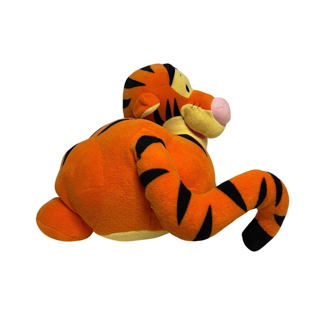 NWT Disney Lounging Tigger Toys R Us Plush 30" Vintage Fisher Price 2001 - Picture 4 of 10